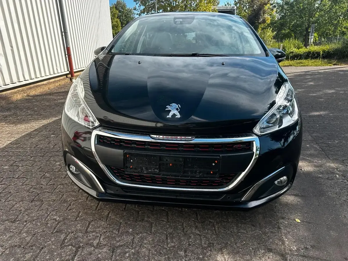 Gebraucht Peugeot 208 GT 110 PS (80 kW) 2016 Schwarz Kleinwagen