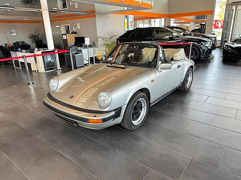 Gebraucht Porsche 911SC 204 PS (150 kW) 1983 Silber Cabrio