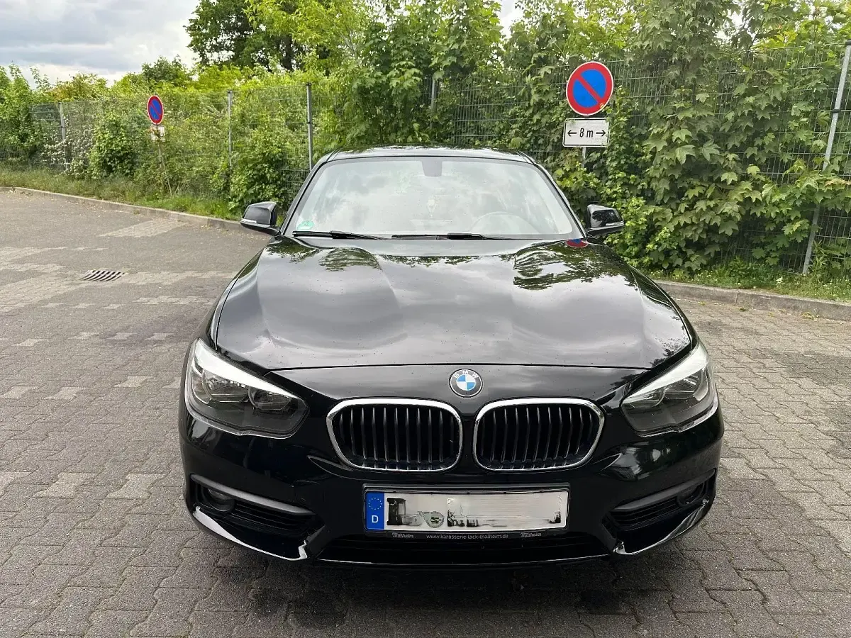Gebraucht BMW 120 Advantage 184 PS (135 kW) 2017 Schwarz Kleinwagen