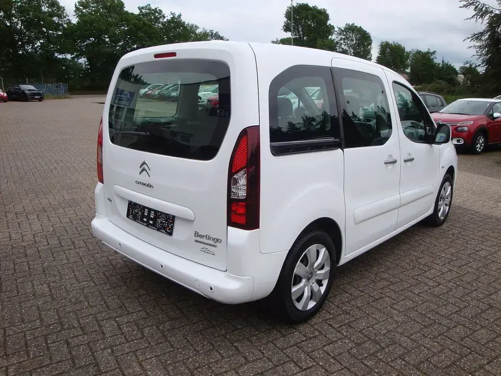 Gebraucht Citroën e-Berlingo SELECTION 99 PS (72 kW) 2015 Weiß Van / Kleinbus