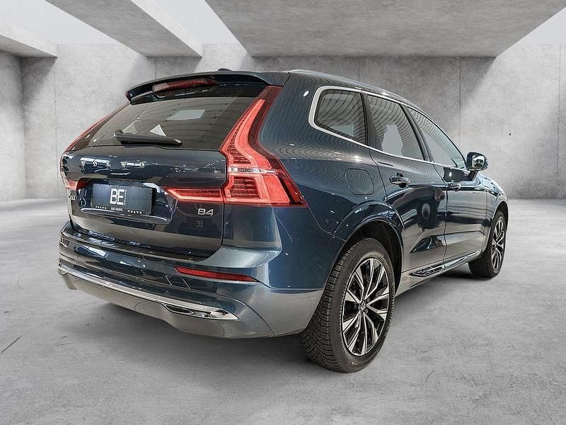 Gebraucht Volvo XC60 Plus 197 PS (144 kW) 2022 Blau SUV
