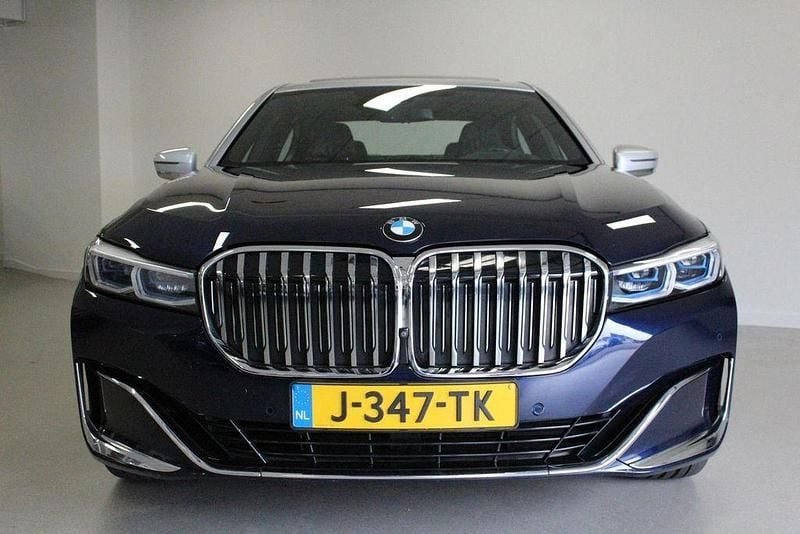 Gebraucht BMW 750 Executive 532 PS (391 kW) 2020 Blau Limousine
