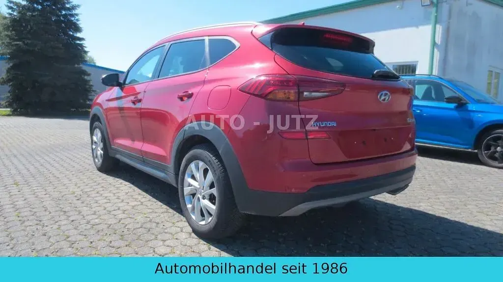 Gebraucht Hyundai Tucson Trend 116 PS (85 kW) 2020 Rot SUV