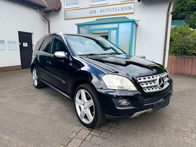 Schwarz Gebraucht 2008 Mercedes ML420 SUV | 8.999 € (Fairer Preis) - Bild 1/4