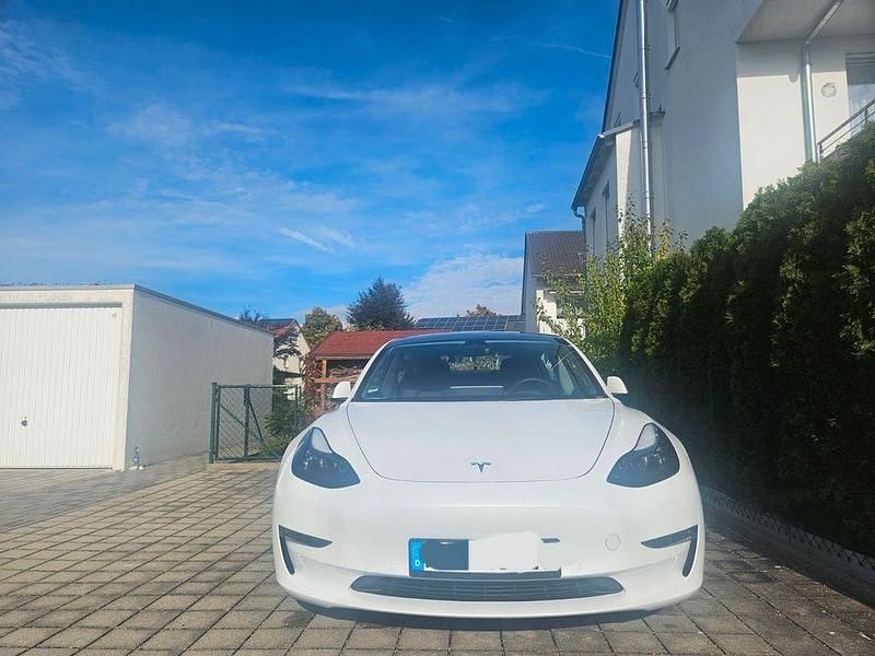 Gebraucht Tesla Model 3 366 kW (498 PS) 2022 Weiß Limousine