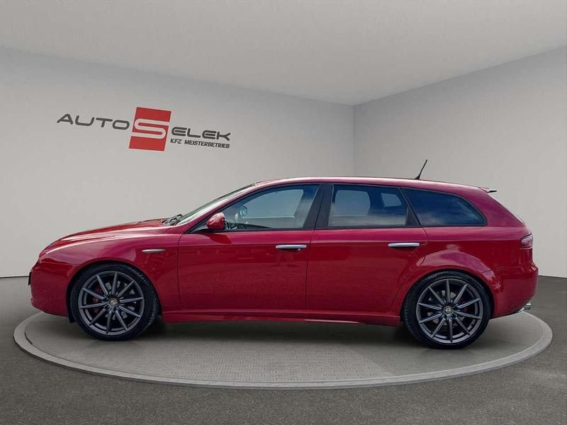Gebraucht Alfa Romeo 159 Turismo 260 PS (191 kW) 2010 Rot Kombi