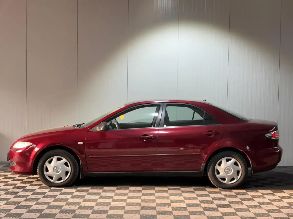 Second-hand Mazda 6 120 CP (88 kW) 2002 Roșu Berlinǎ