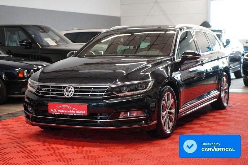 Schwarz Gebraucht 2017 VW Passat Sport Kombi | 18.950 € (Fairer Preis) - Bild 1/4