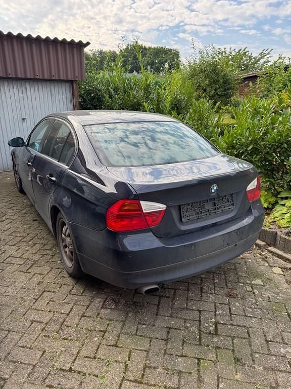 Usata BMW 320 170 CV (125 kW) 2008 Blu Berlina
