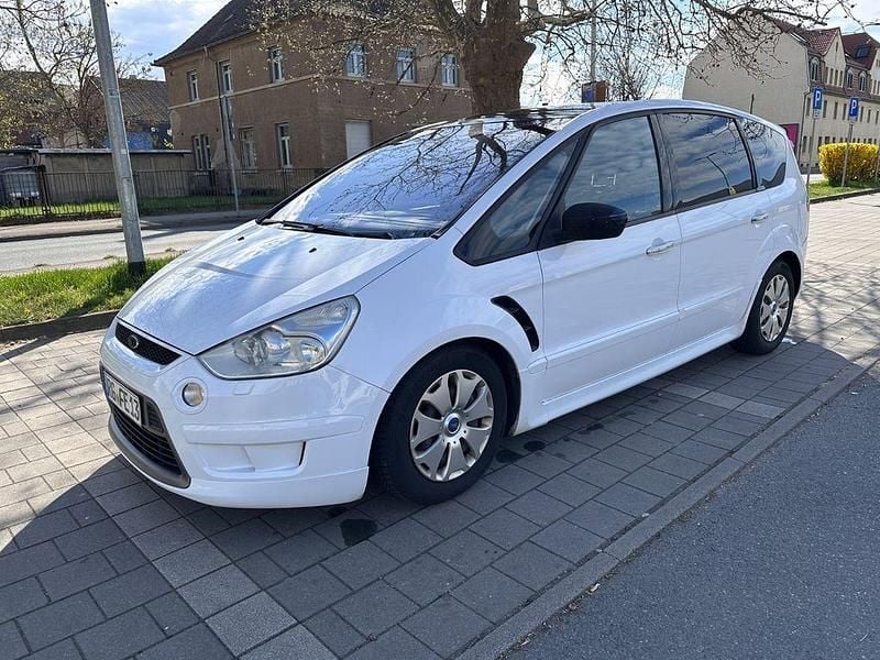 Weiß Gebraucht 2008 Ford S-MAX Titanium S Van / Kleinbus | 4.800 € (Fairer Preis) - Bild 1/4
