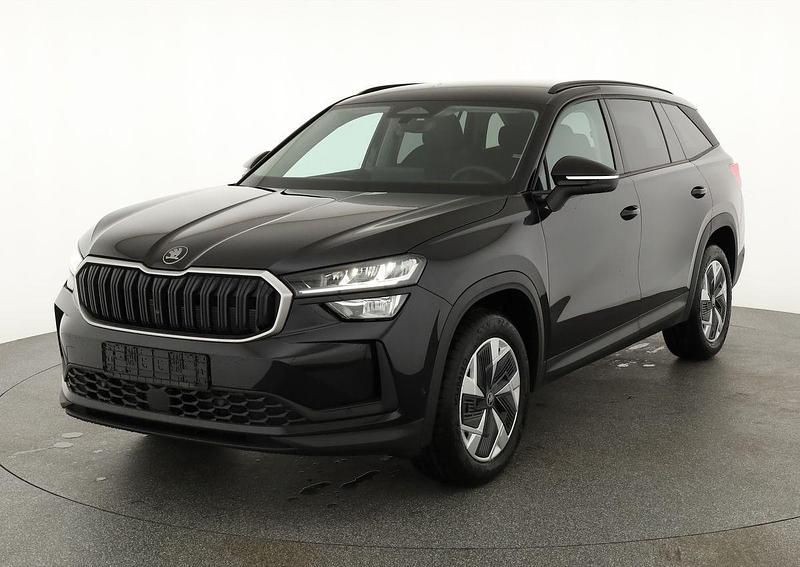 Black magic perleffekt Neu 2025 Skoda Kodiaq Selection SUV | 43.495 € (Fairer Preis) - Bild 1/4