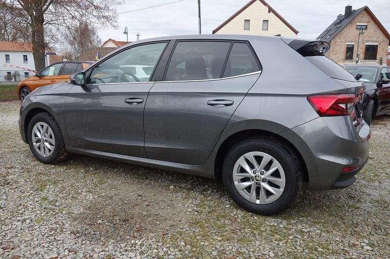 Neu Skoda Fabia Selection 80 PS (58 kW) 2026 Graphitegrau metallic Kleinwagen