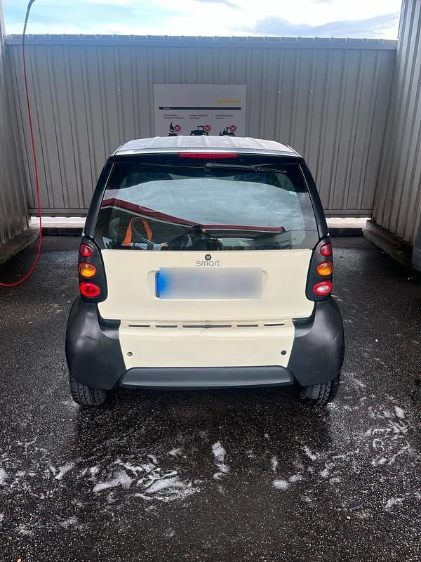 Gelb Gebraucht 2005 Smart ForTwo Coupé Kleinwagen | 2.000 € (Fairer Preis) - Bild 1/4