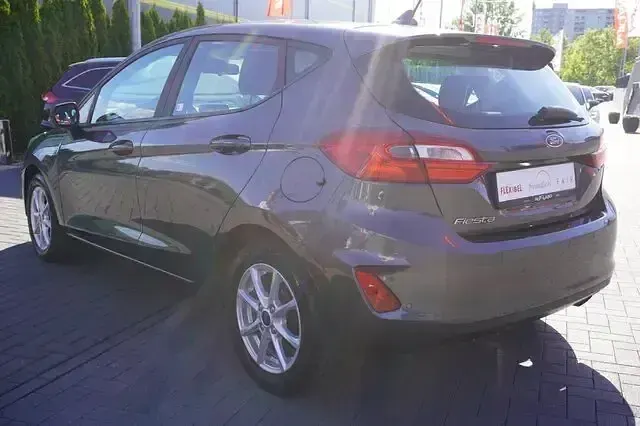 Gebraucht Ford Fiesta 75 PS (55 kW) 2020 Grau Kleinwagen