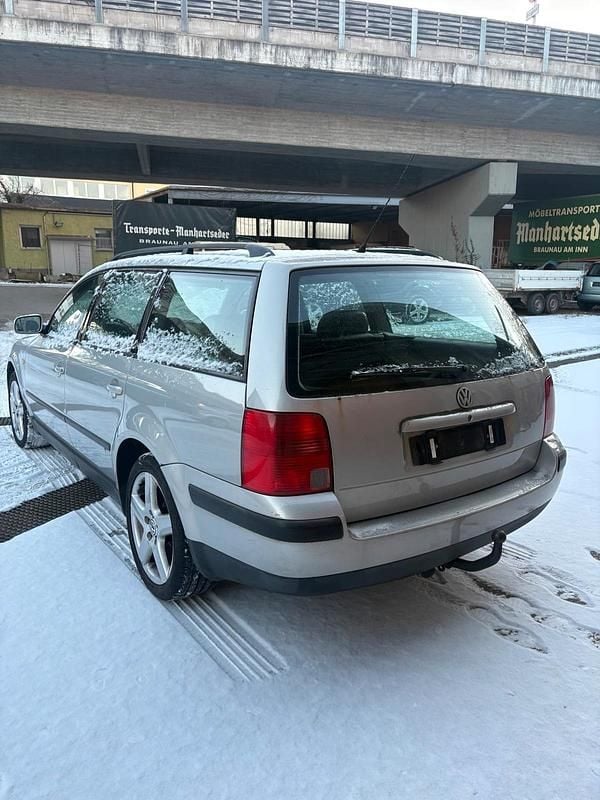 Gebraucht VW Passat 110 PS (80 kW) 1999 Silber Kombi
