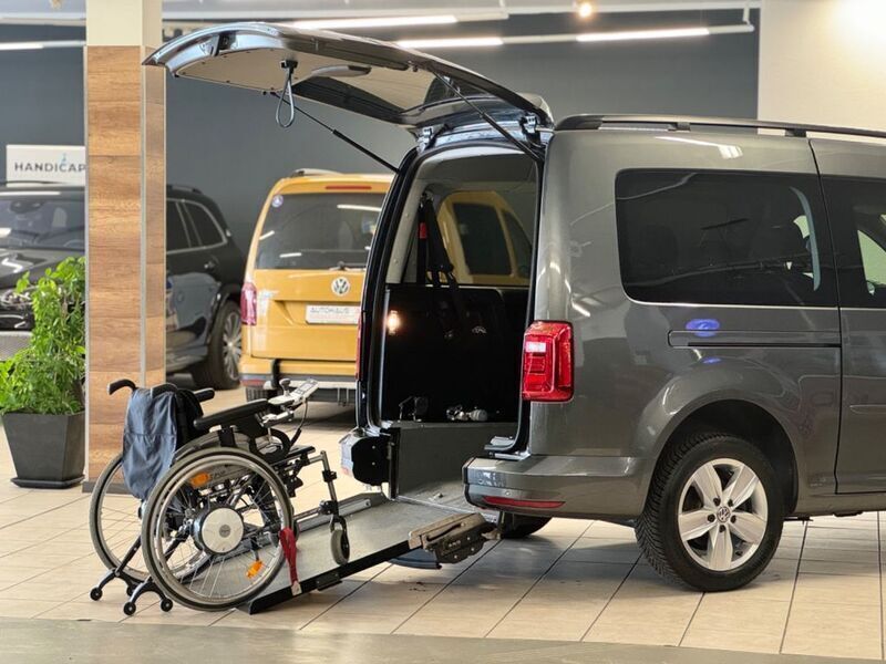Grau Gebraucht 2020 VW Caddy Maxi Van / Kleinbus | 41.900 € - Bild 1/4