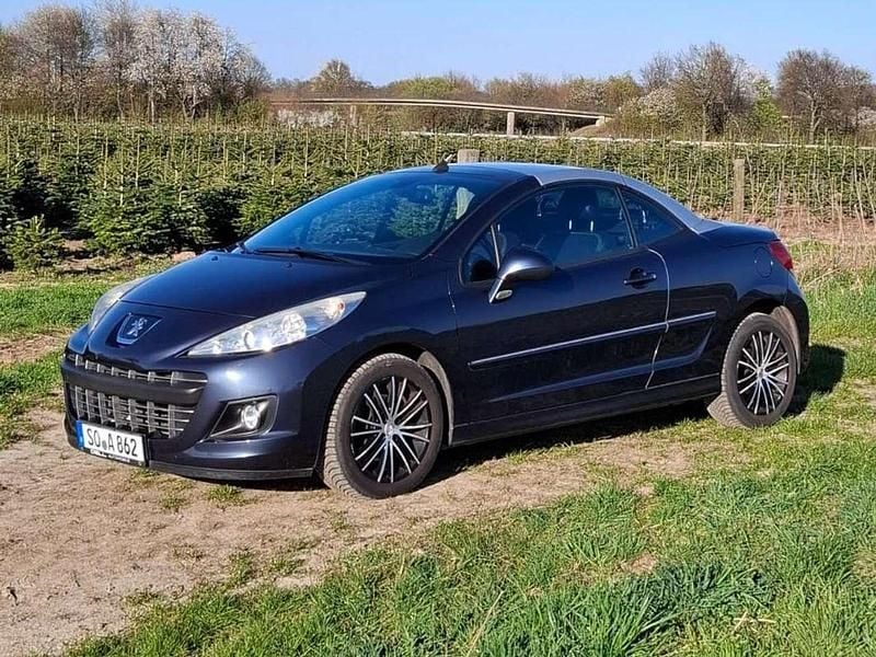 Blau Gebraucht 2012 Peugeot 207 CC Cabrio | 5.500 € (Fairer Preis) - Bild 1/4