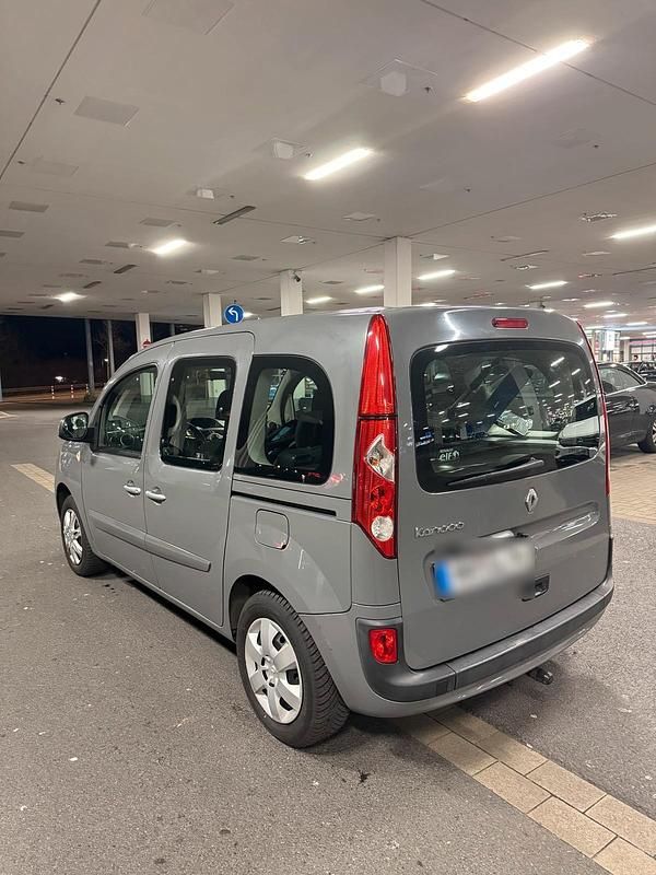 Gebraucht Renault Kangoo 90 PS (66 kW) 2012 Grau Van / Kleinbus