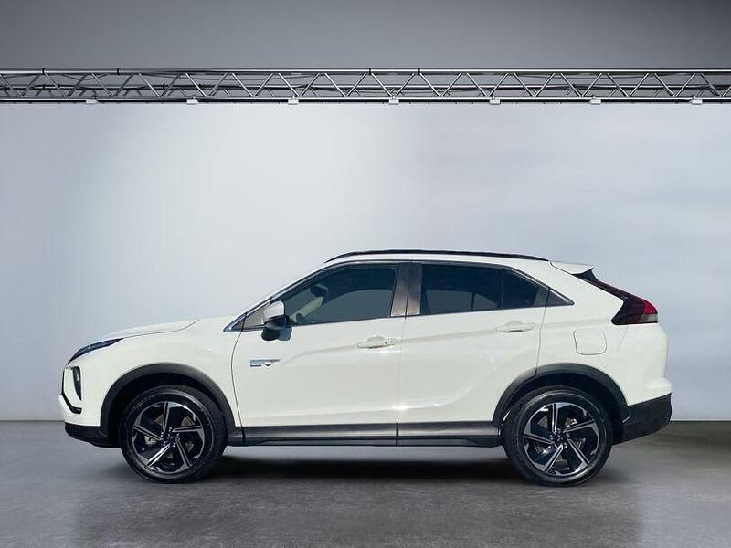 Gebraucht Mitsubishi Eclipse Cross Basis 188 PS (138 kW) 2022 Weiß SUV
