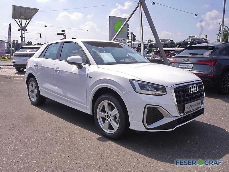 Gebraucht Audi Q2 S-Line 116 PS (85 kW) 2025 Arkonaweiß SUV