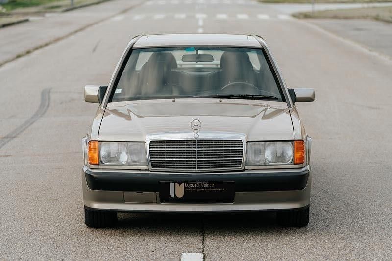 Gebraucht Mercedes 190 185 PS (136 kW) 1988 Beige Limousine