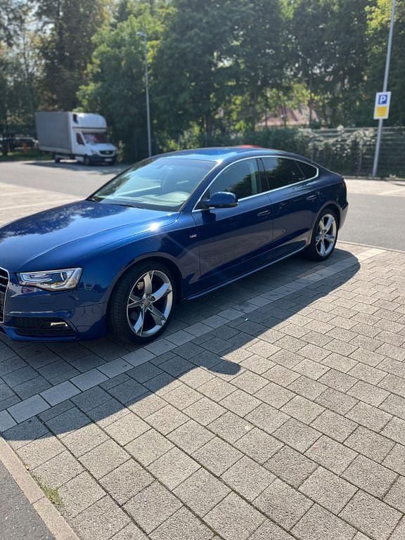 Blau Gebraucht 2013 Audi A5 S-Line Coupé | 11.000 € (Guter Preis) - Bild 1/4