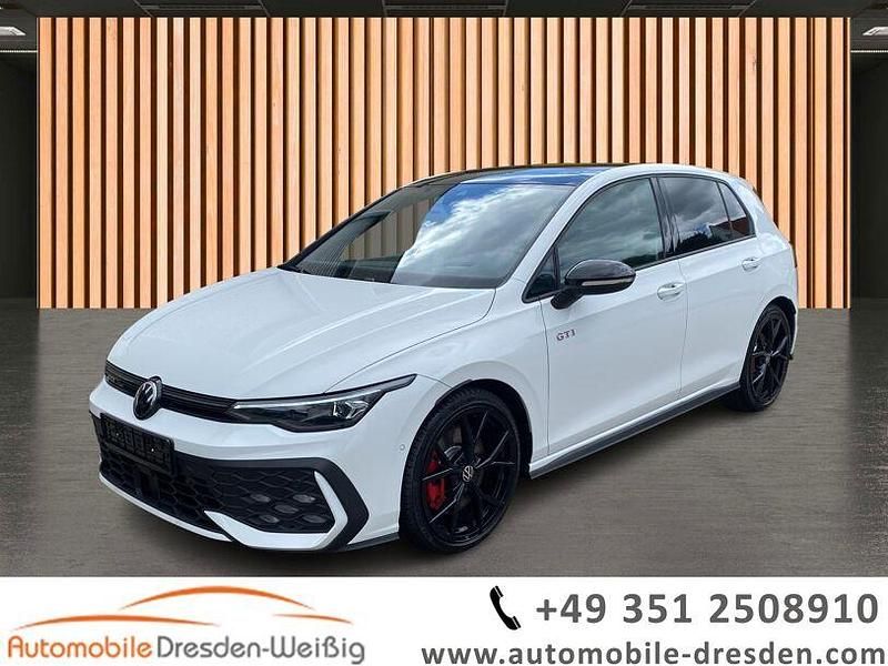 Weiß Gebraucht 2024 VW Golf VIII GTI Limousine | 37.980 € (Fairer Preis) - Bild 1/4
