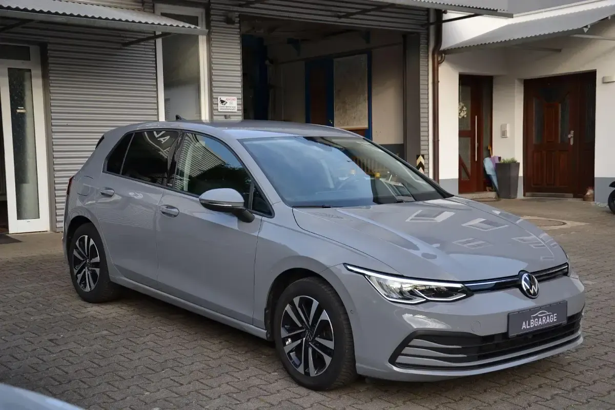 Second-hand VW Golf VII United 150 CP (110 kW) 2021 Gri Hatchback