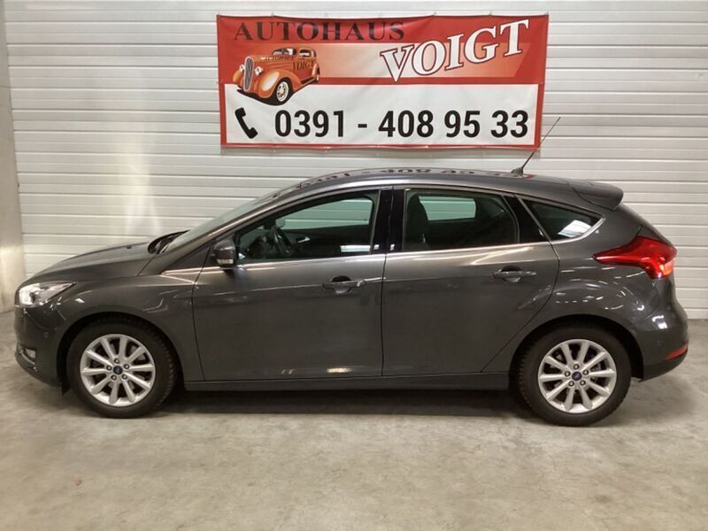 Gebraucht Ford Focus Titanium 182 PS (133 kW) 2015 Grau Limousine