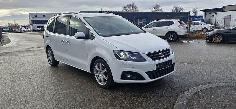 Weiß Gebraucht 2015 Seat Alhambra Van / Kleinbus | 13.600 € (Etwas zu teuer) - Bild 1/4