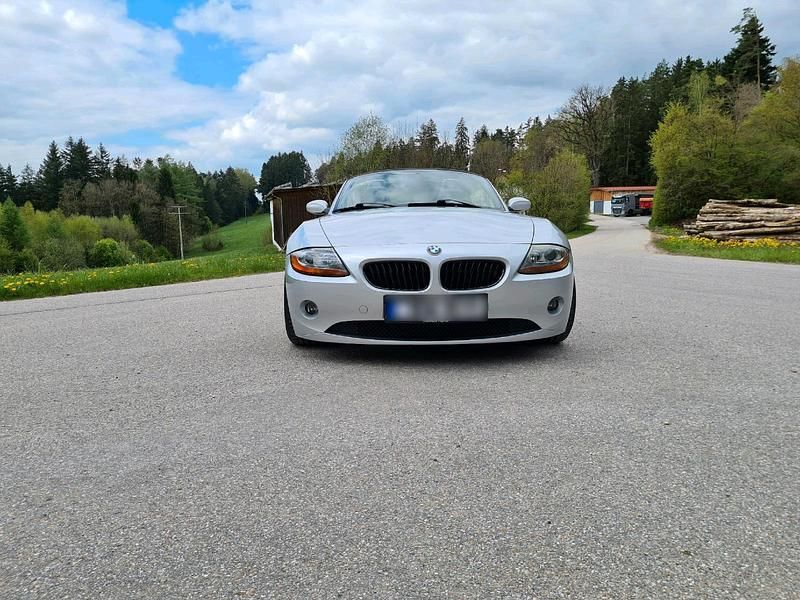 Gebraucht BMW Z4 231 PS (169 kW) 2003 Silber Cabrio