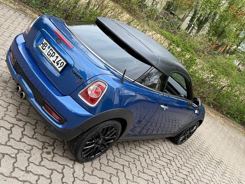 Second-hand Mini Cooper SD 143 CP (105 kW) 2011 Negru Hatchback