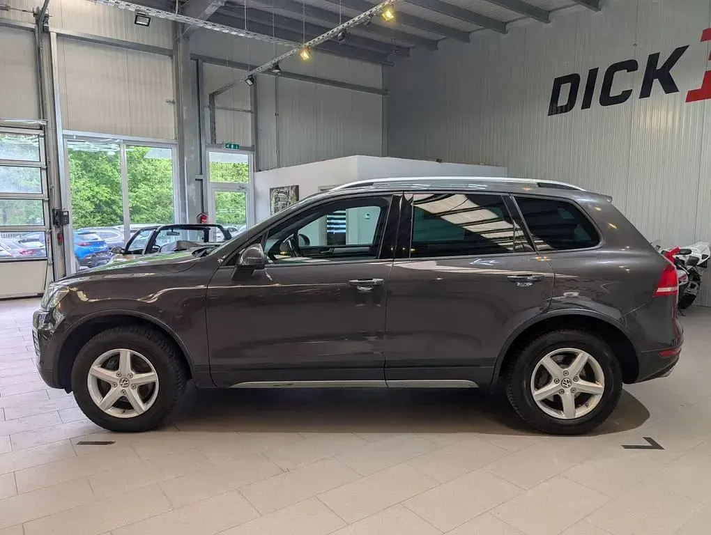 Second-hand VW Touareg 204 CP (150 kW) 2012 Gri SUV