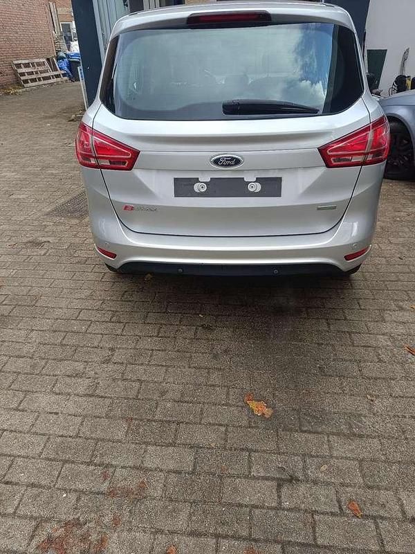Gebraucht Ford B-MAX Individual 125 PS (91 kW) 2014 Van / Kleinbus