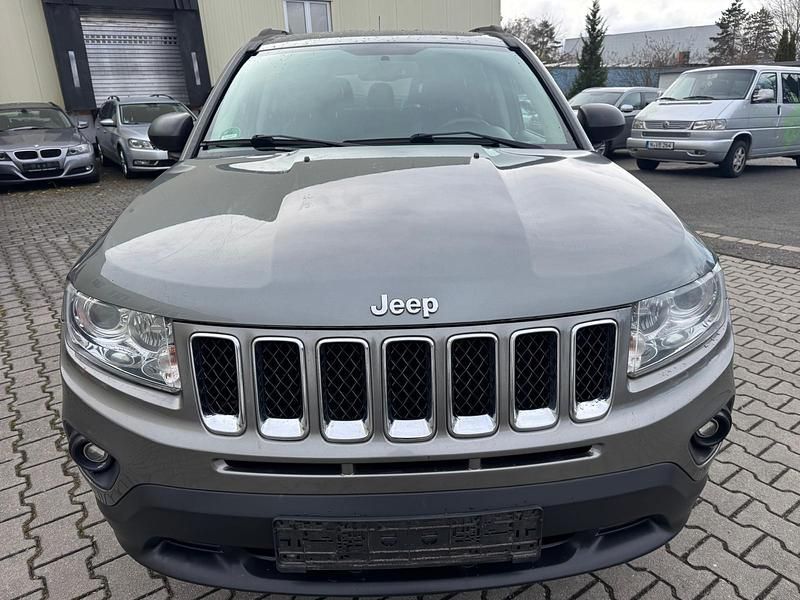 Gebraucht Jeep Compass Limited 140 PS (102 kW) 2012 Braun SUV