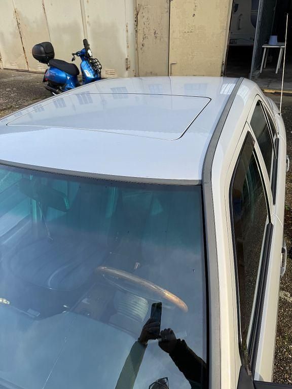 Silber Gebraucht 1986 Mercedes 260 Limousine | 4.000 € - Bild 1/4