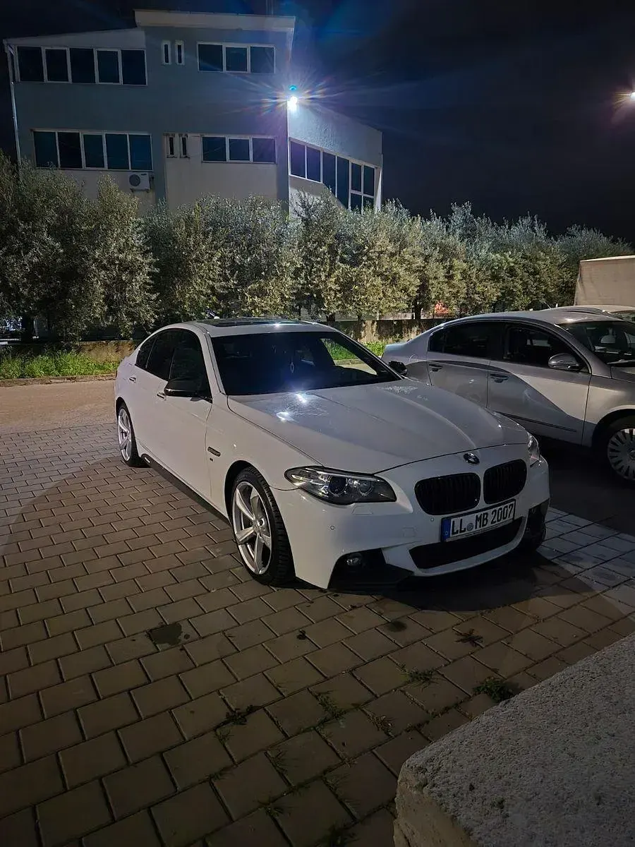 Używany BMW 530 M Performance 258 KM (189 kW) 2015 Biały Sedan/Limuzyna