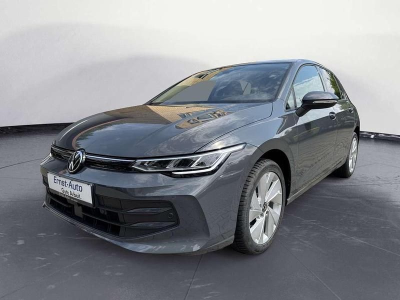 Delfingrau metallic Neu 2025 VW Golf VIII Life Limousine | 28.750 € - Bild 1/3