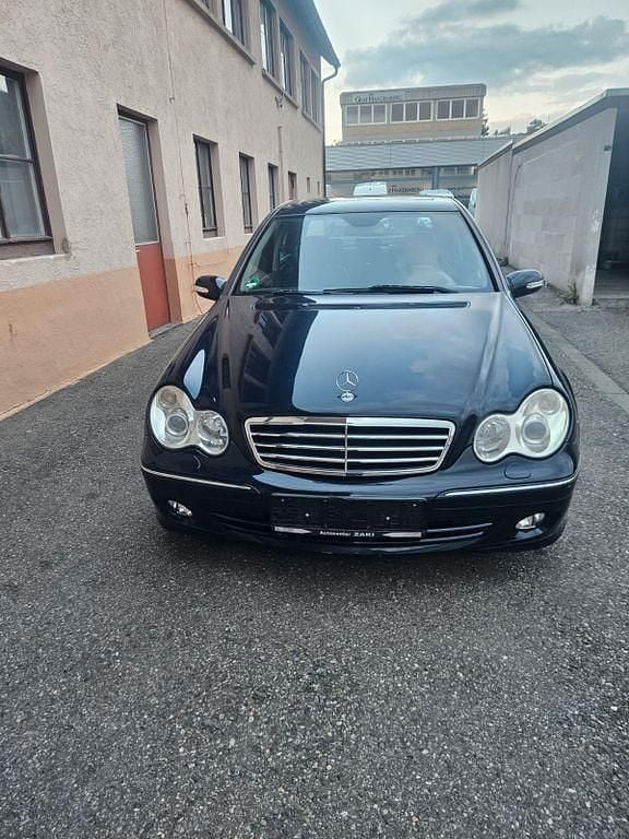 Blau Gebraucht 2006 Mercedes C280 Avantgarde Limousine | 2.200 € (Superpreis) - Bild 1/4