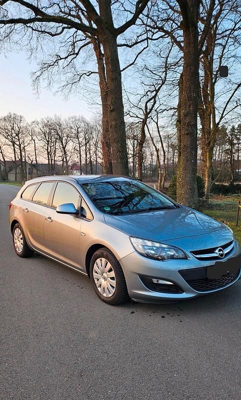 Gebraucht Opel Astra 110 PS (80 kW) 2014 Grau Kombi