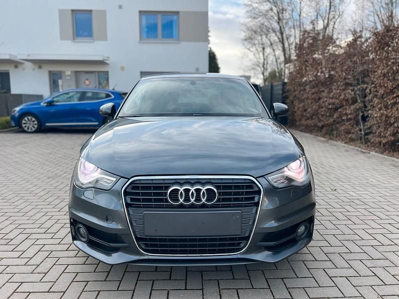 Gebraucht Audi A1 S-Line 140 PS (102 kW) 2014 Grau Kleinwagen