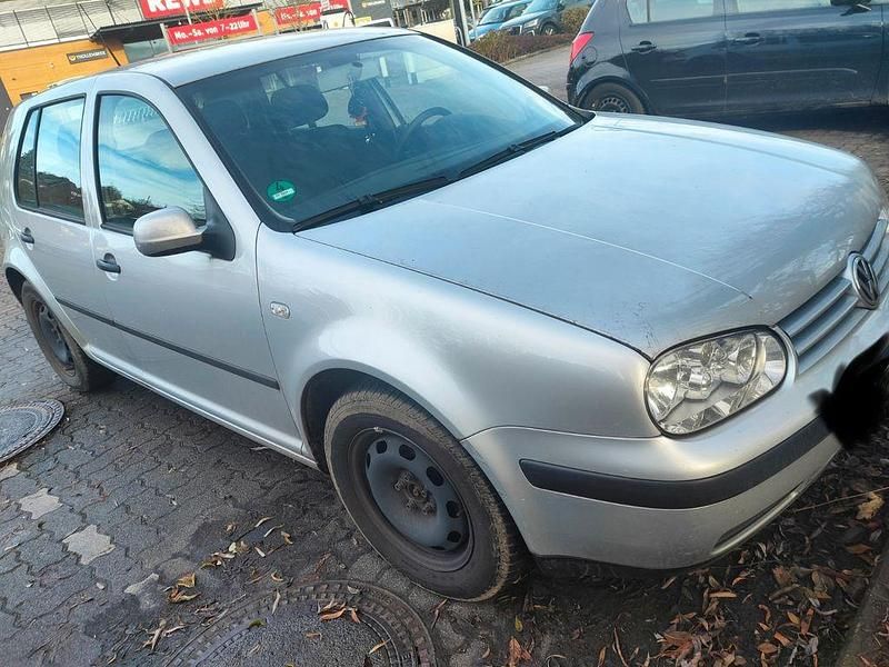 Silber Gebraucht 2003 VW Golf Ocean Limousine | 1.300 € (Fairer Preis) - Bild 1/4