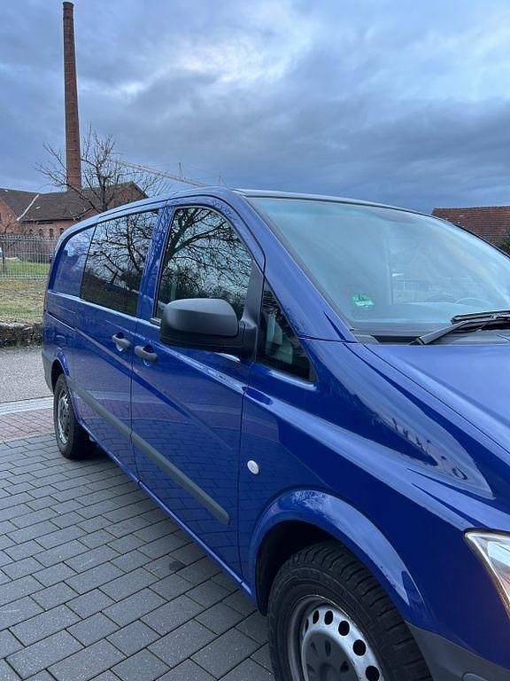 Gebraucht Mercedes Vito 224 PS (164 kW) 2012 Blau Van