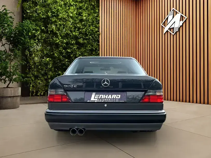 Gebraucht Mercedes E500 1992 Schwarz Limousine