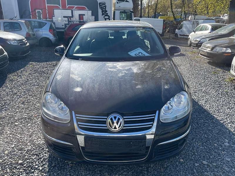 Gebraucht VW Jetta Comfortline 150 PS (110 kW) 2005 Deep black perleffekt Limousine