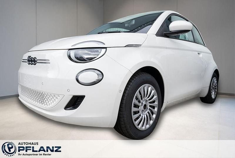 Gebraucht Fiat 500e Basis 86 kW (118 PS) 2023 Kleinwagen