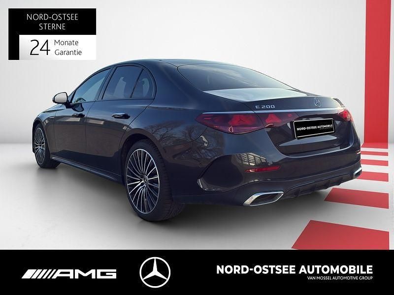 Gebraucht Mercedes E200 AMG 204 PS (150 kW) 2024 Metalliclack graphitgrau Limousine