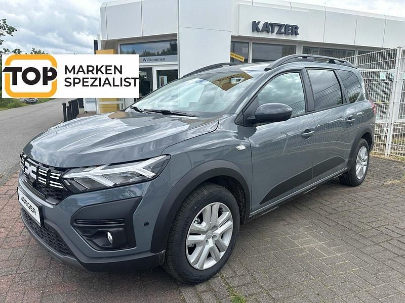Grau Gebraucht 2024 Dacia Jogger Expression Kombi | 22.500 € (Fairer Preis) - Bild 1/4