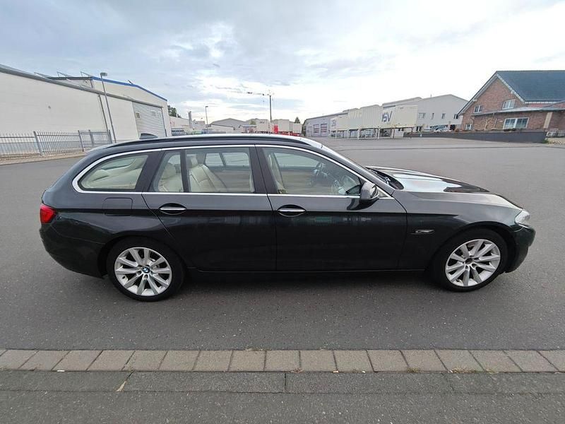 Gebraucht BMW 528 245 PS (180 kW) 2011 Braun Kombi
