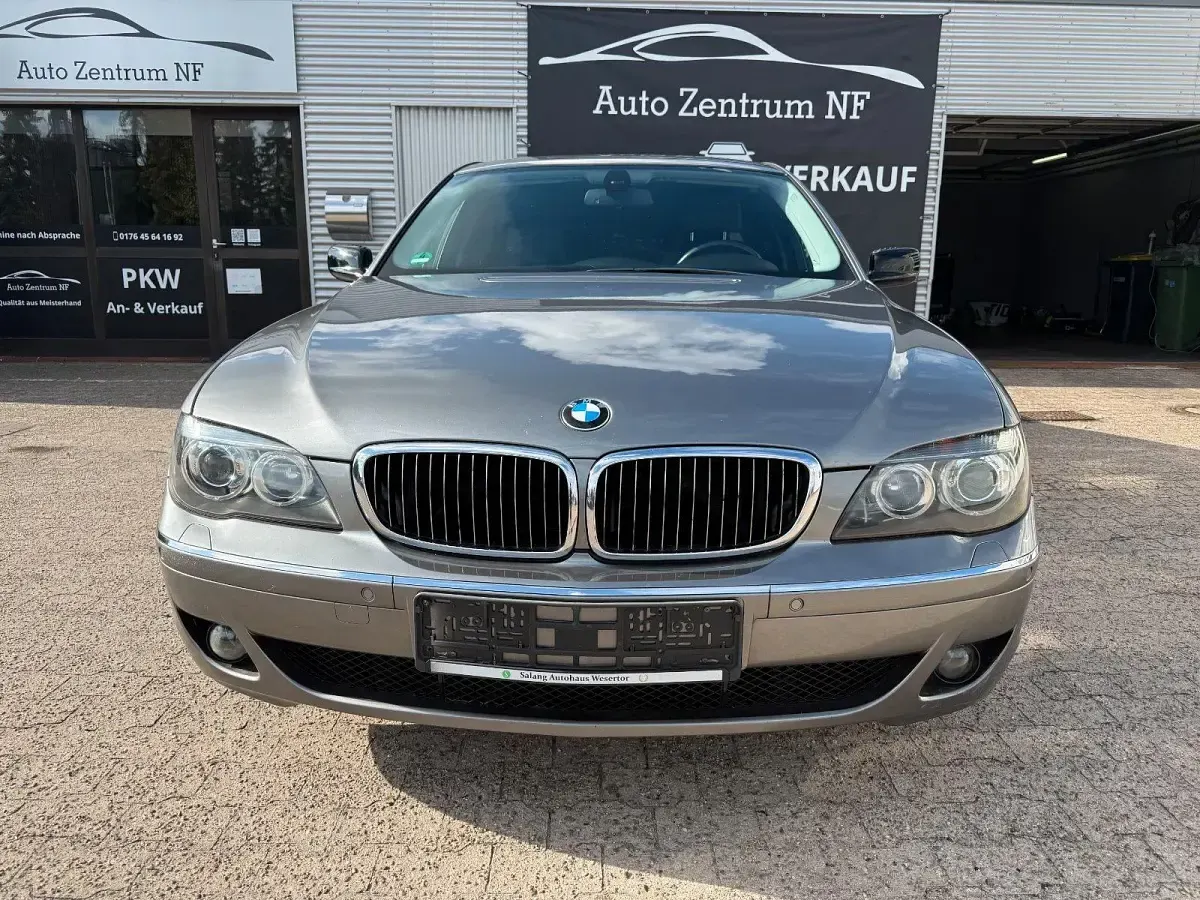 Gebraucht BMW 730 Sport Line 258 PS (189 kW) 2006 Grau Limousine
